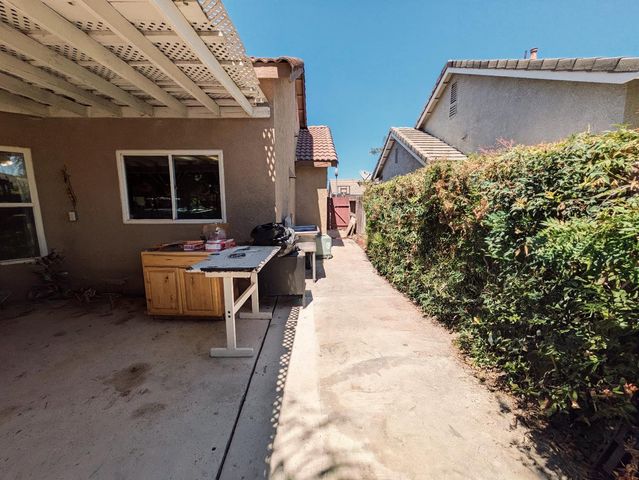 2226 typhoon Ct, Turlock, CA 95380