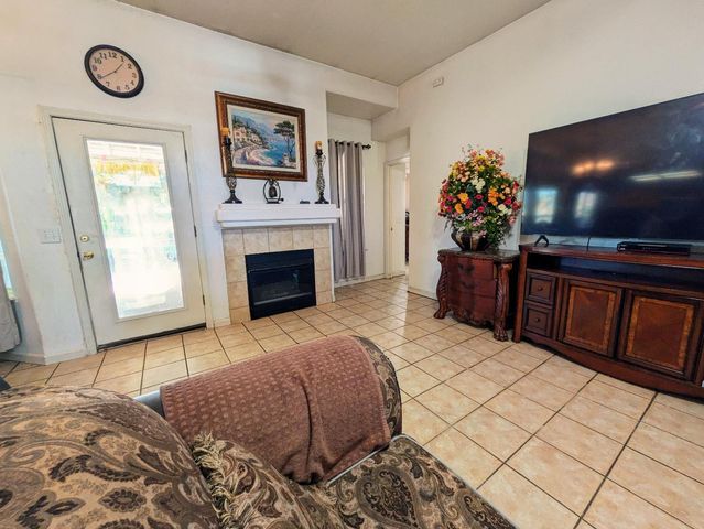 2226 typhoon Ct, Turlock, CA 95380