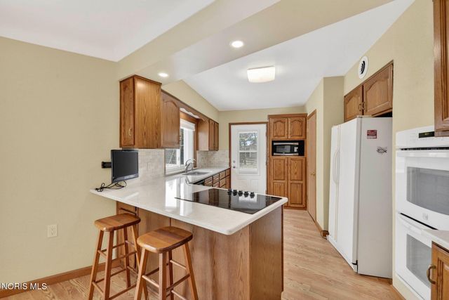 29076 Harriet Street, Millbury, OH 43447