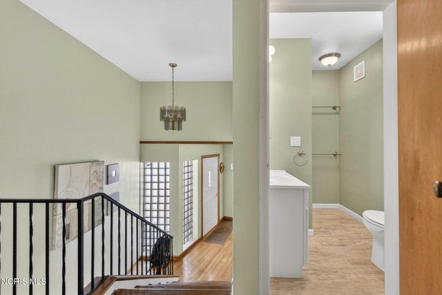 29076 Harriet Street, Millbury, OH 43447