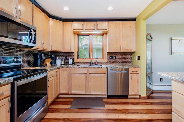 2853 2nd Street N, Fargo, ND 58102