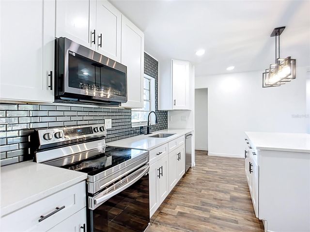 603 65TH AVENUE DRIVE W, Bradenton, FL 34207