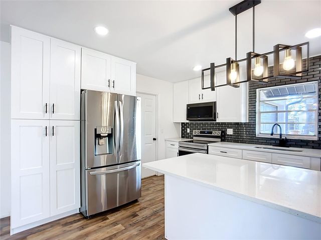 603 65TH AVENUE DRIVE W, Bradenton, FL 34207