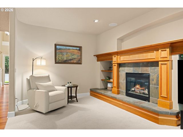 8704 Sw MARSEILLES Dr, Beaverton, OR 97007