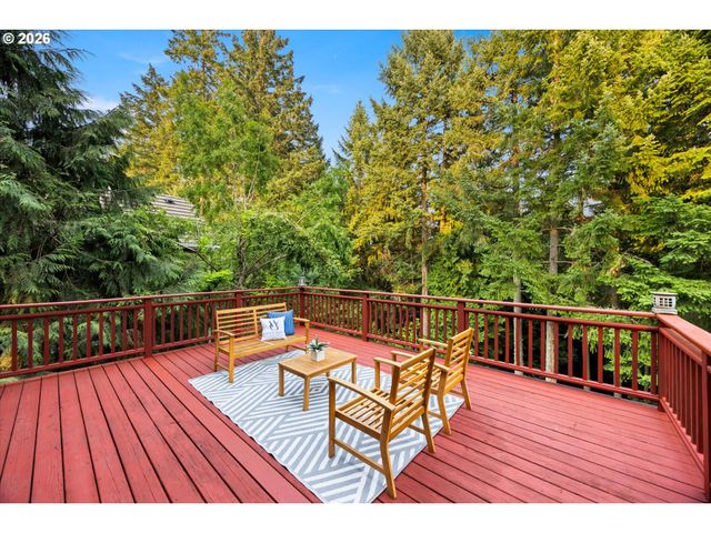 8704 Sw MARSEILLES Dr, Beaverton, OR 97007