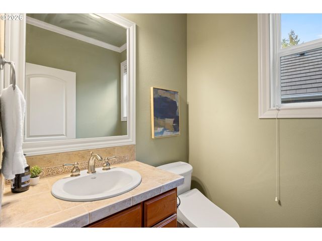 8704 Sw MARSEILLES Dr, Beaverton, OR 97007
