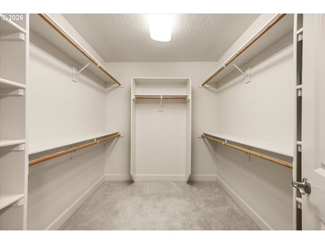 8704 Sw MARSEILLES Dr, Beaverton, OR 97007
