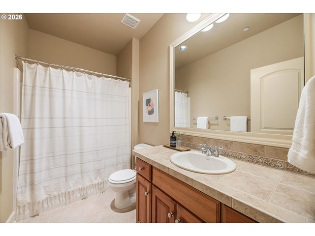 8704 Sw MARSEILLES Dr, Beaverton, OR 97007