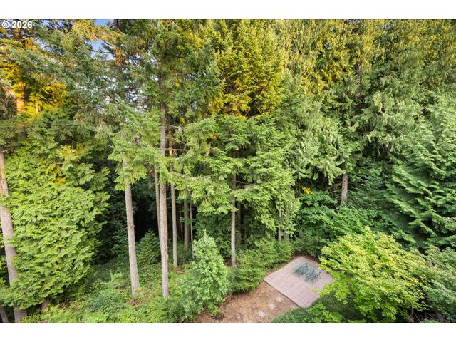 8704 Sw MARSEILLES Dr, Beaverton, OR 97007