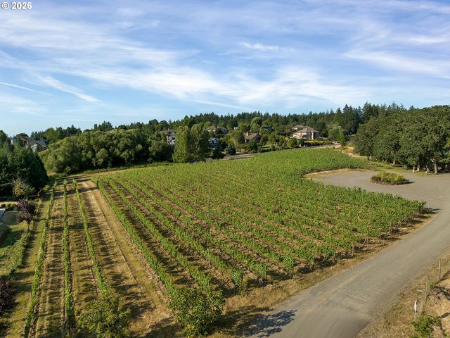 8704 Sw MARSEILLES Dr, Beaverton, OR 97007