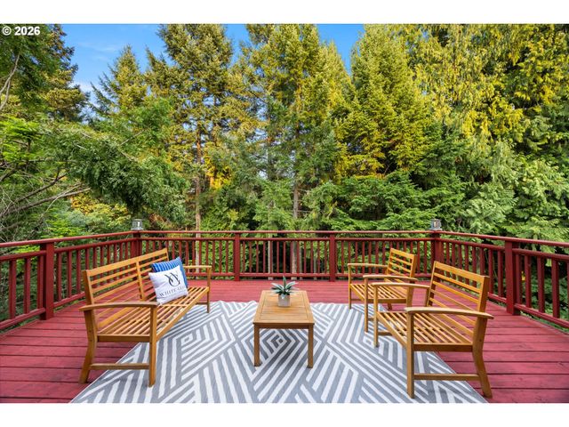 8704 Sw MARSEILLES Dr, Beaverton, OR 97007