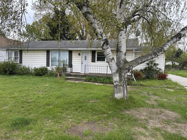3611 W Polk Road, Hart, MI 49420