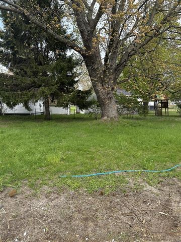 3611 W Polk Road, Hart, MI 49420