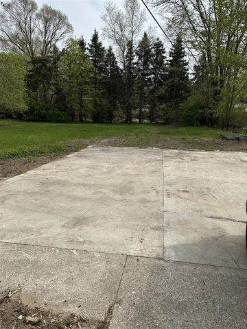 3611 W Polk Road, Hart, MI 49420