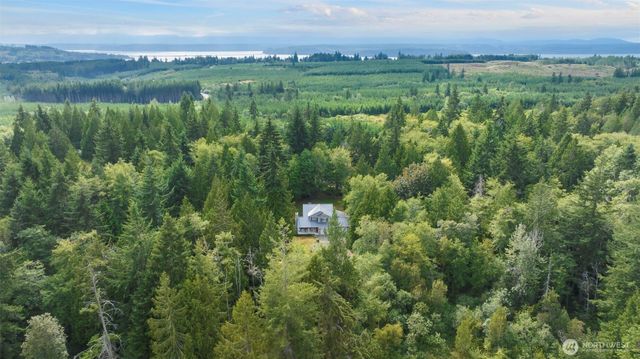 7781 NE Frog Hollow Street, Kingston, WA 98346