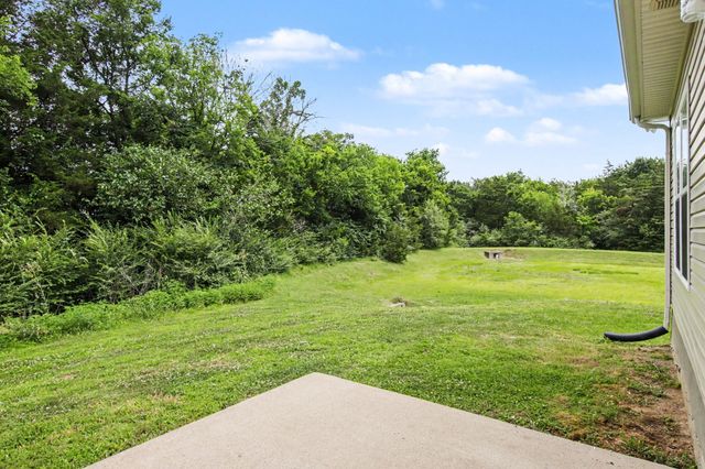1069 Lakewalk Dr, Antioch, TN 37013