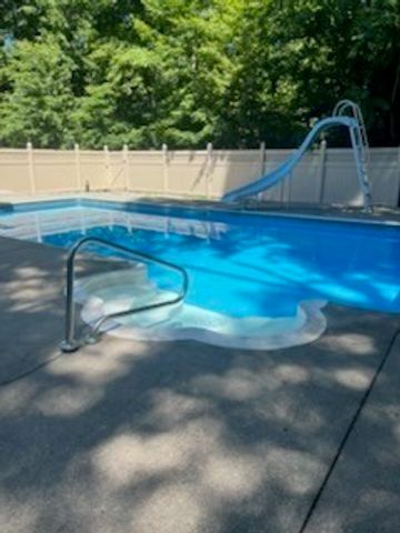 142 Marion Cir, Ludlow, MA 01056