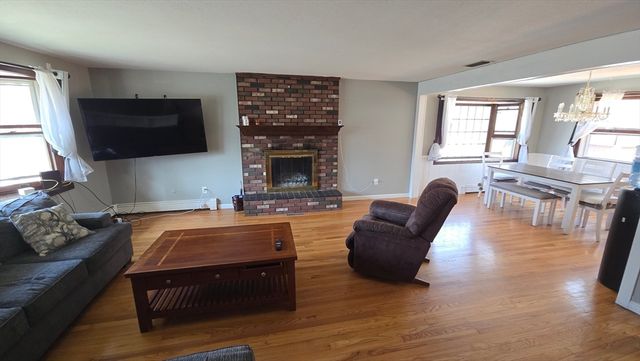 142 Marion Cir, Ludlow, MA 01056