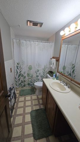 142 Marion Cir, Ludlow, MA 01056