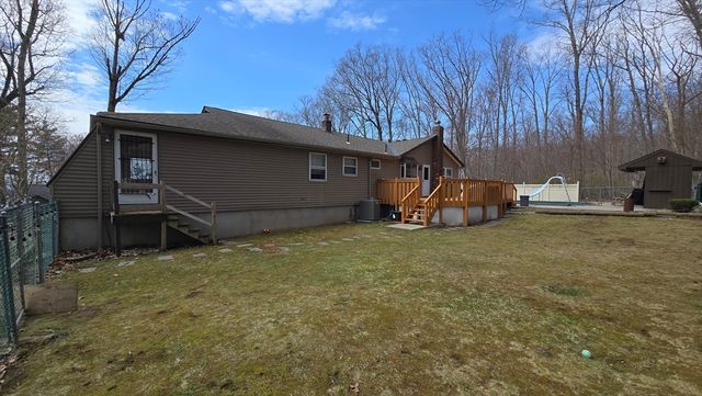 142 Marion Cir, Ludlow, MA 01056