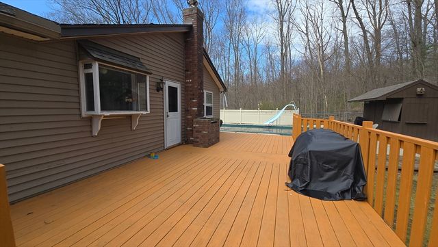 142 Marion Cir, Ludlow, MA 01056