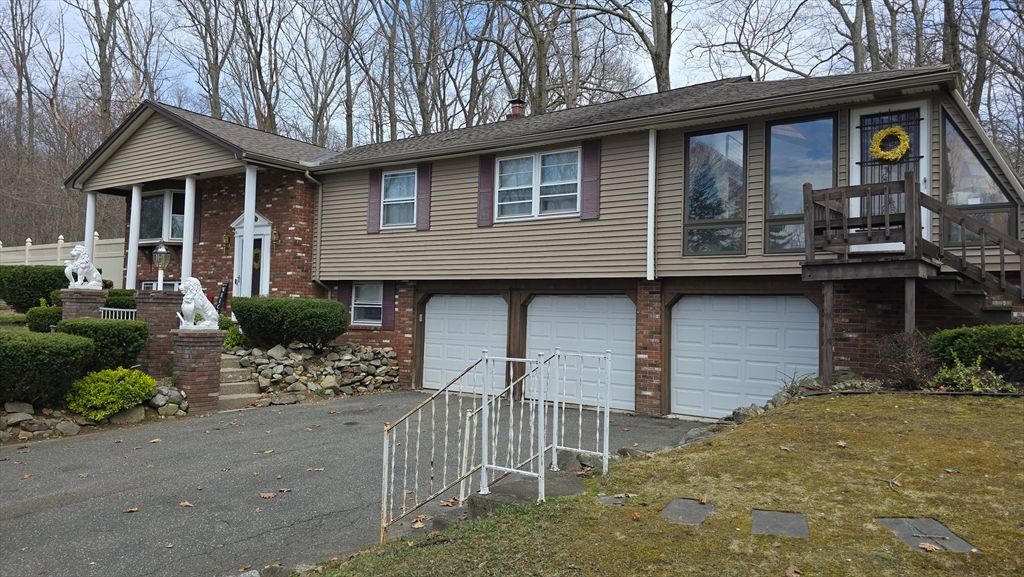 142 Marion Cir, Ludlow, MA 01056