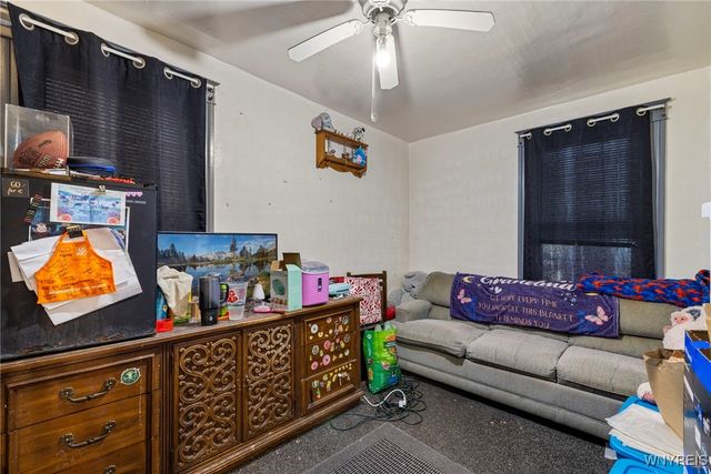 2207 La Salle Avenue, Niagara Falls, NY 14301