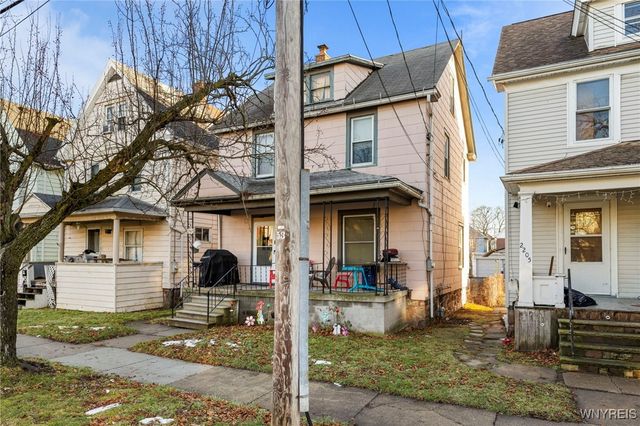 2207 La Salle Avenue, Niagara Falls, NY 14301