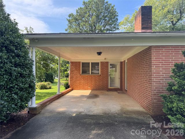 3427 N NC 16 Business Highway, Denver, NC 28037