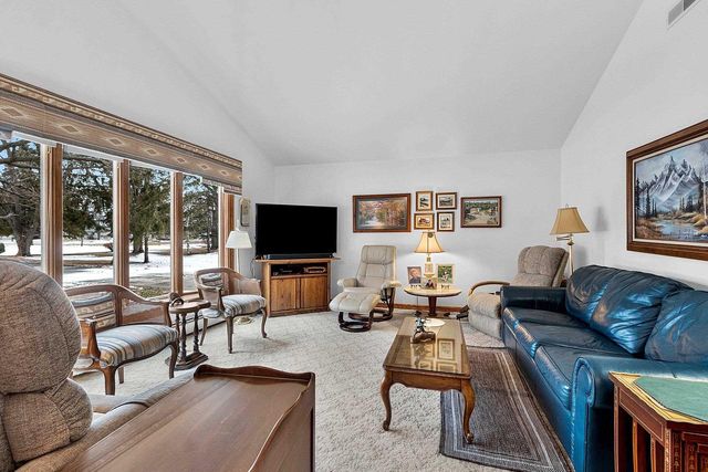 4074 LINDEN LANE, Green Bay, WI 54313