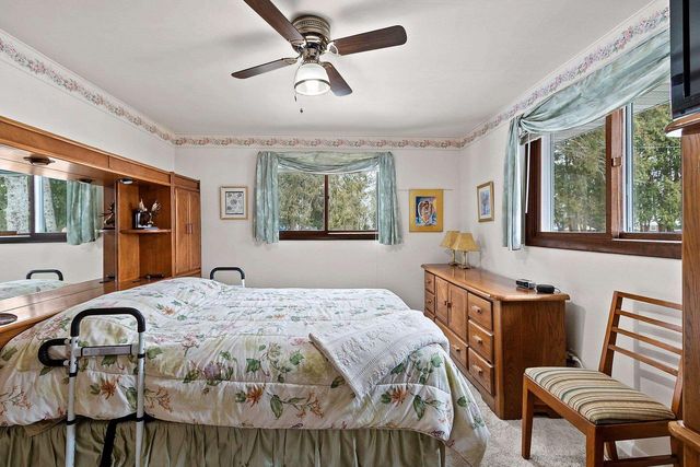 4074 LINDEN LANE, Green Bay, WI 54313