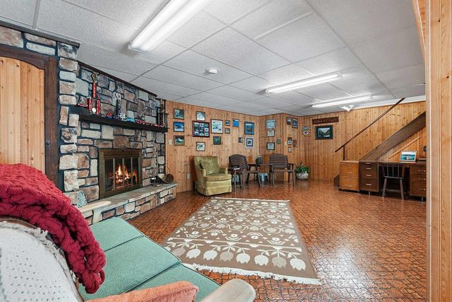 4074 LINDEN LANE, Green Bay, WI 54313