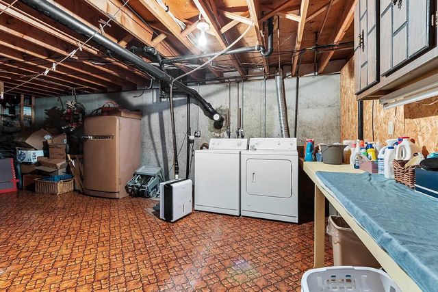 4074 LINDEN LANE, Green Bay, WI 54313