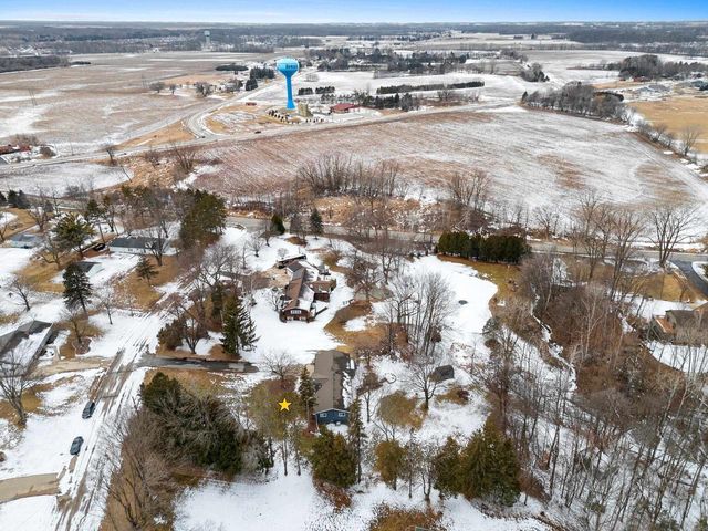 4074 LINDEN LANE, Green Bay, WI 54313