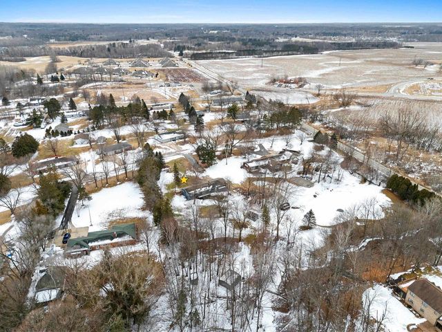 4074 LINDEN LANE, Green Bay, WI 54313