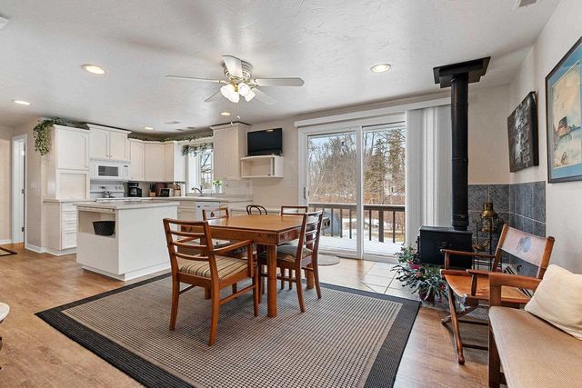 4074 LINDEN LANE, Green Bay, WI 54313