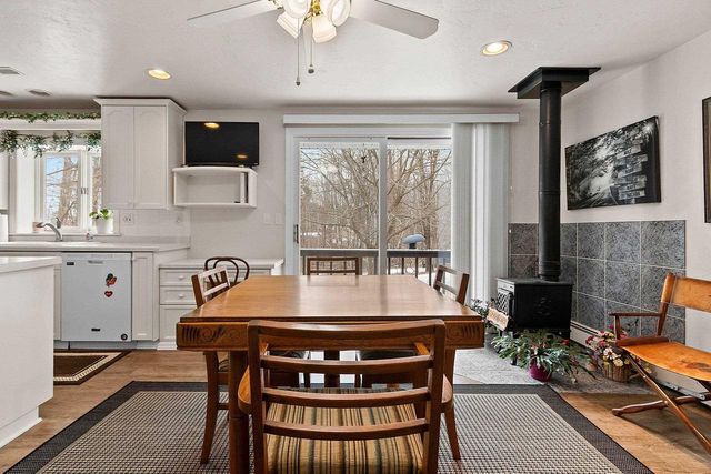 4074 LINDEN LANE, Green Bay, WI 54313