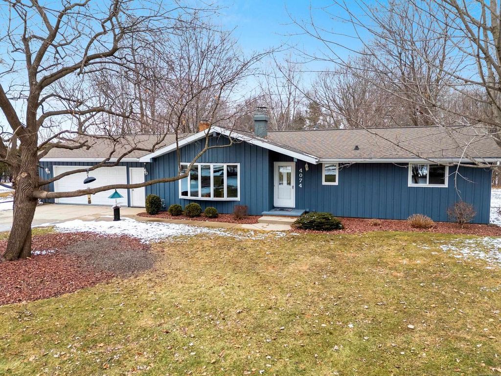 4074 LINDEN LANE, Green Bay, WI 54313