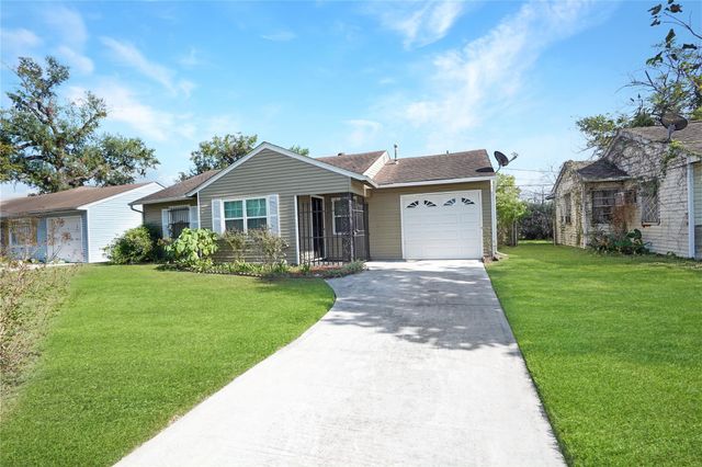 12432 Yancy Drive, Houston, TX 77015