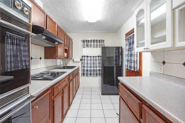 12432 Yancy Drive, Houston, TX 77015