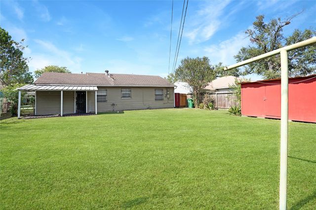 12432 Yancy Drive, Houston, TX 77015