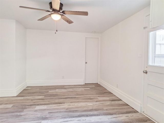 2324 Knox Drive, Del City, OK 73115