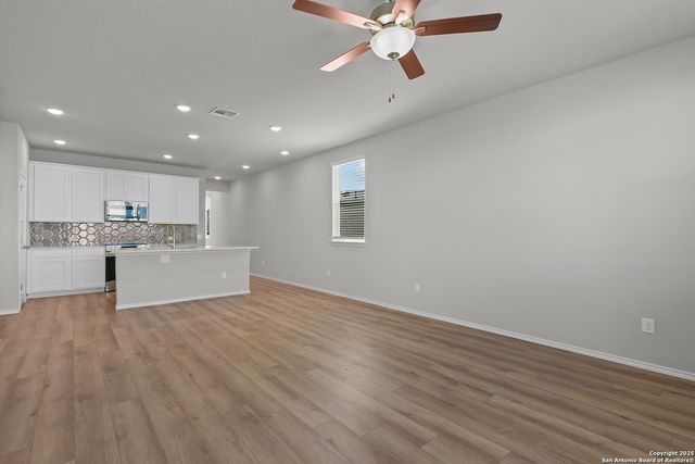 2515 Dry Moss Way, San Antonio, TX 78224