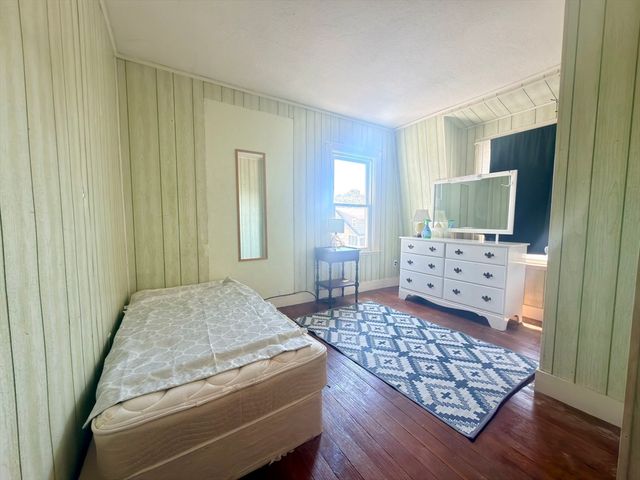 59 C St, Hull, MA 02045