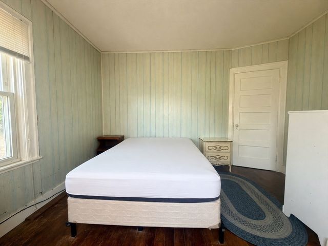 59 C St, Hull, MA 02045
