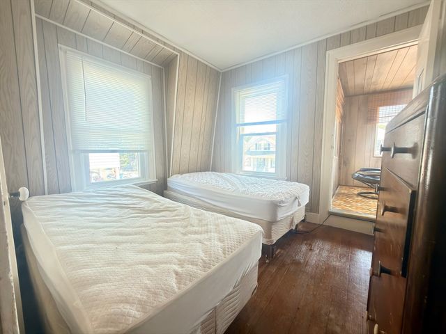 59 C St, Hull, MA 02045