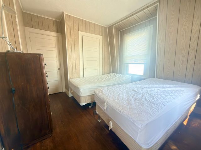 59 C St, Hull, MA 02045
