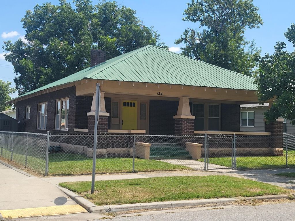 134 B Street NE, Miami, OK 74354