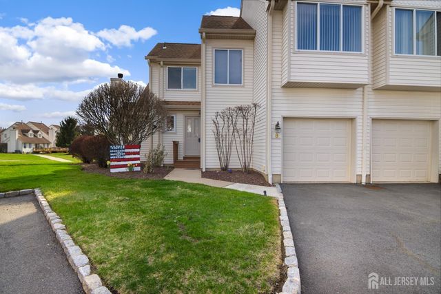 8 Russell Court, Montville, NJ 07045