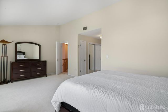 8 Russell Court, Montville, NJ 07045